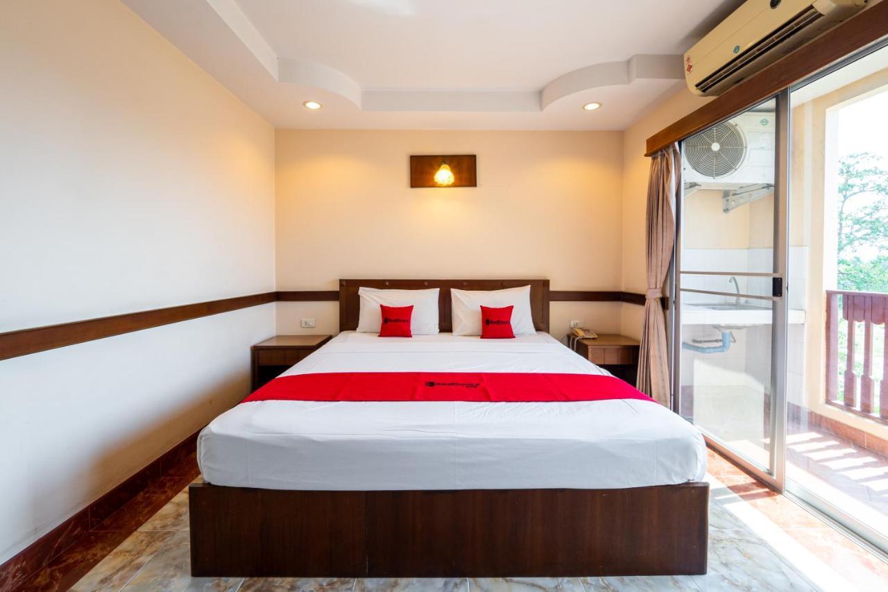 Hotel Reddoorz Navin Mansion 3 Pattaya Esterno foto