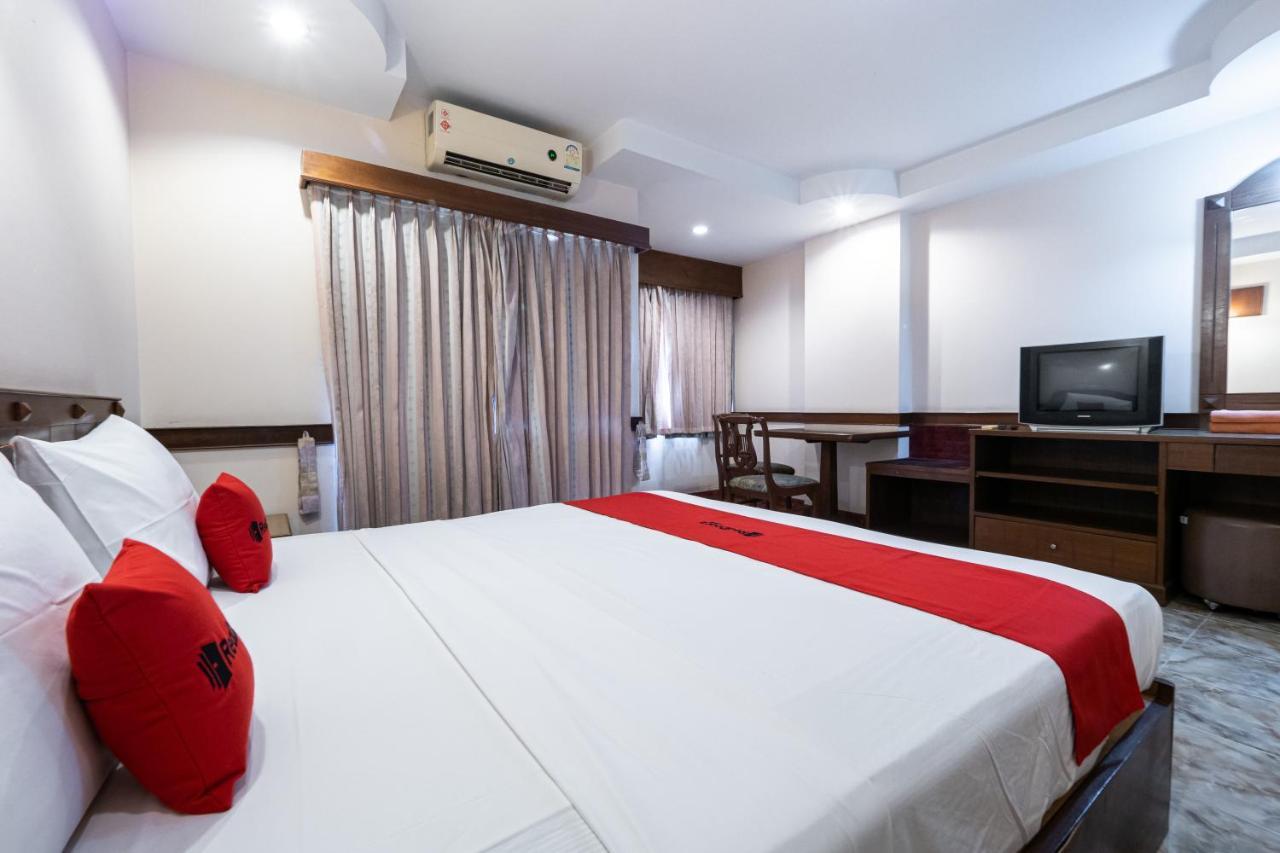 Hotel Reddoorz Navin Mansion 3 Pattaya Esterno foto