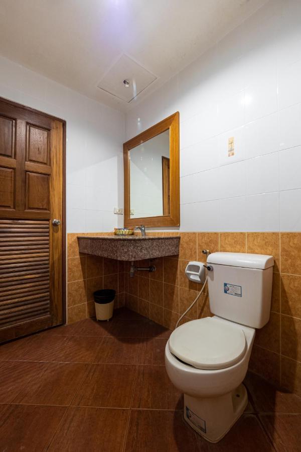 Hotel Reddoorz Navin Mansion 3 Pattaya Esterno foto