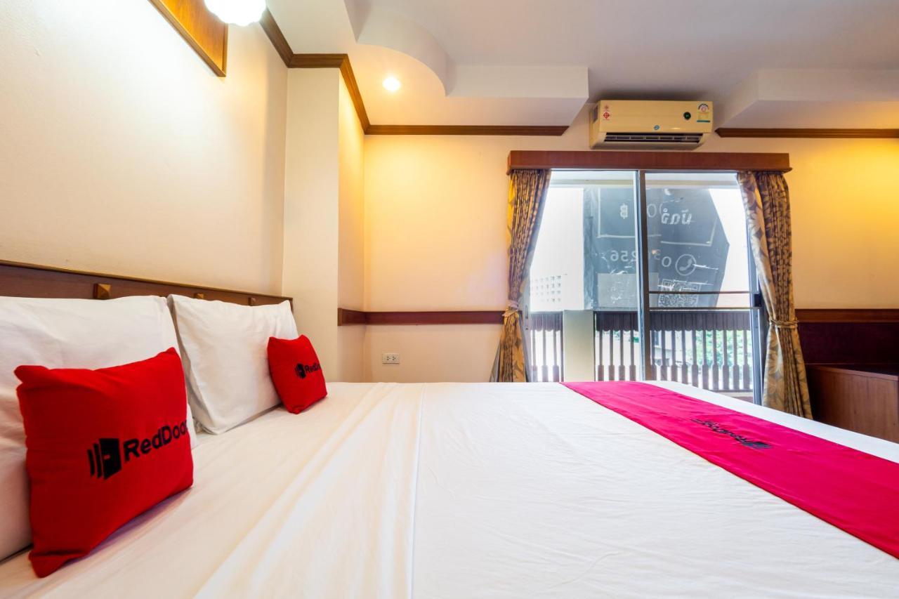 Hotel Reddoorz Navin Mansion 3 Pattaya Esterno foto