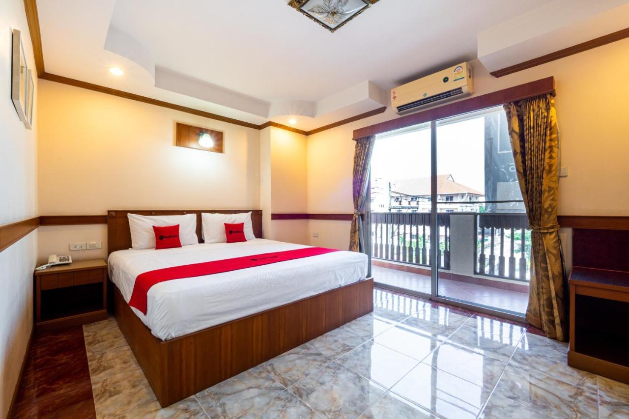Hotel Reddoorz Navin Mansion 3 Pattaya Esterno foto
